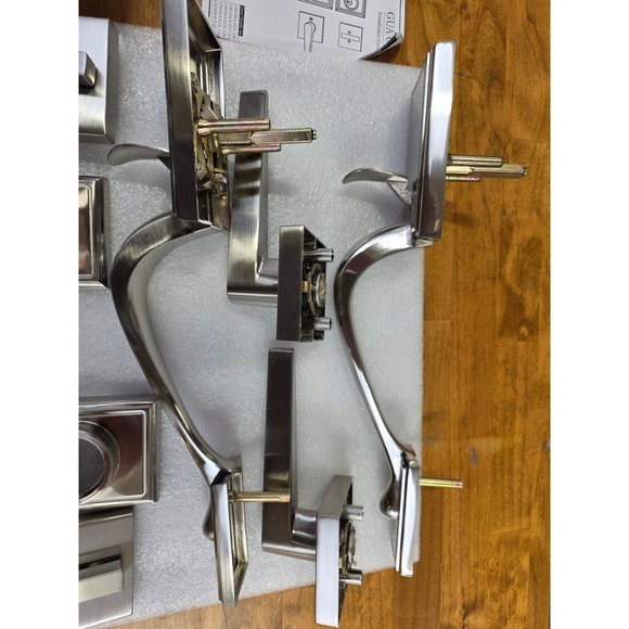 Brushed Nickel Entry Door Handle Lock Set with Deadbolt Keyed Entry Brand New - Picture 7 of 13